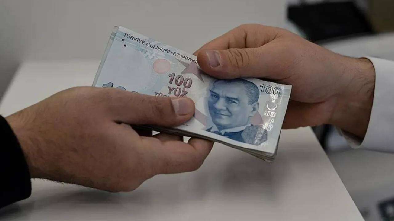 SGK uzmanı İsa Karakaş canlı yayında açıkladı: Asgari ücrete yüzde 50 zam! İşte masadaki rakam 8